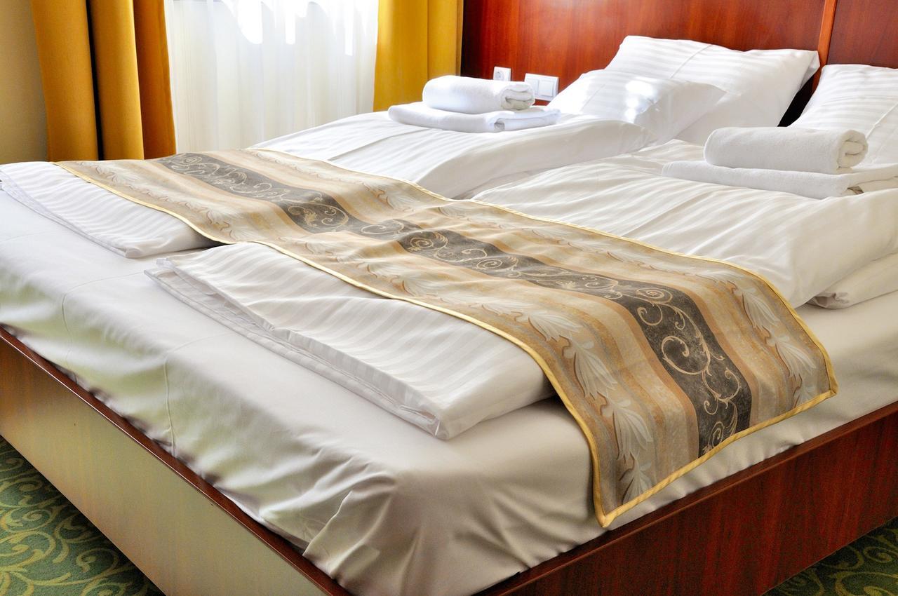 Partium Hotel סגד מראה חיצוני תמונה